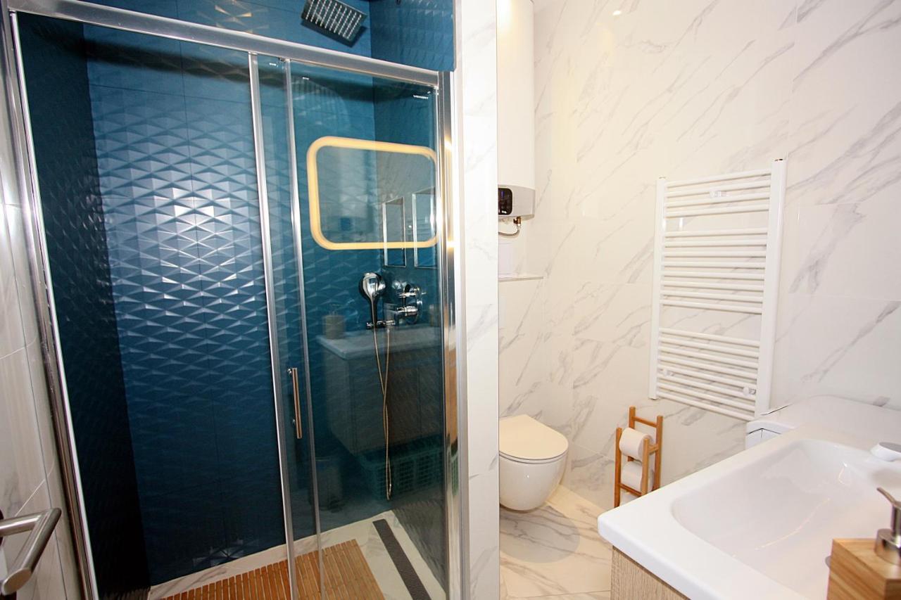 Apartman Michelangelo In The Centar Of Supetar Exterior foto